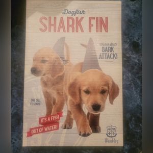 NWT/NIB Shark Fin for Dogs